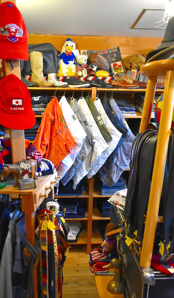 【Cotton Cargo Shorts】 サイドポケット付きカーゴショートパンツ入荷~