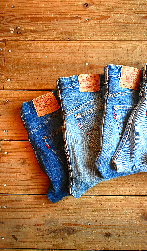 【Happy New Year!】 Levi's® リーバイス® 501®のデニムパンツ入荷～