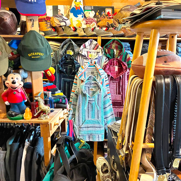 ■MEXICAN BAJA HOODIE■ メキシカンバハフーディー（通称メキシカンパーカー）入荷～