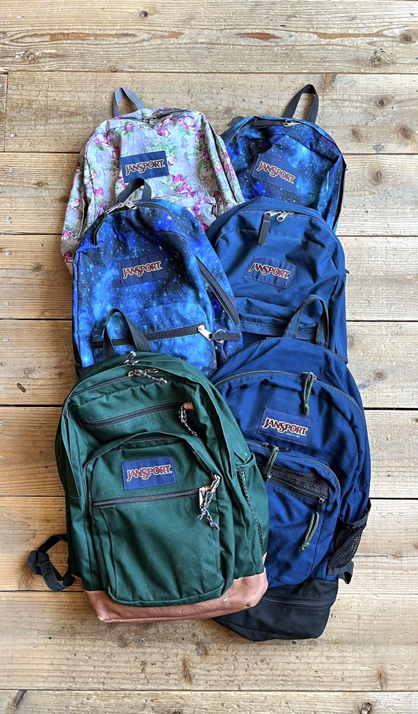 【Jan Sport ジャンスポーツ】 新生活にぴったりのバックバック/リュックサック入荷～