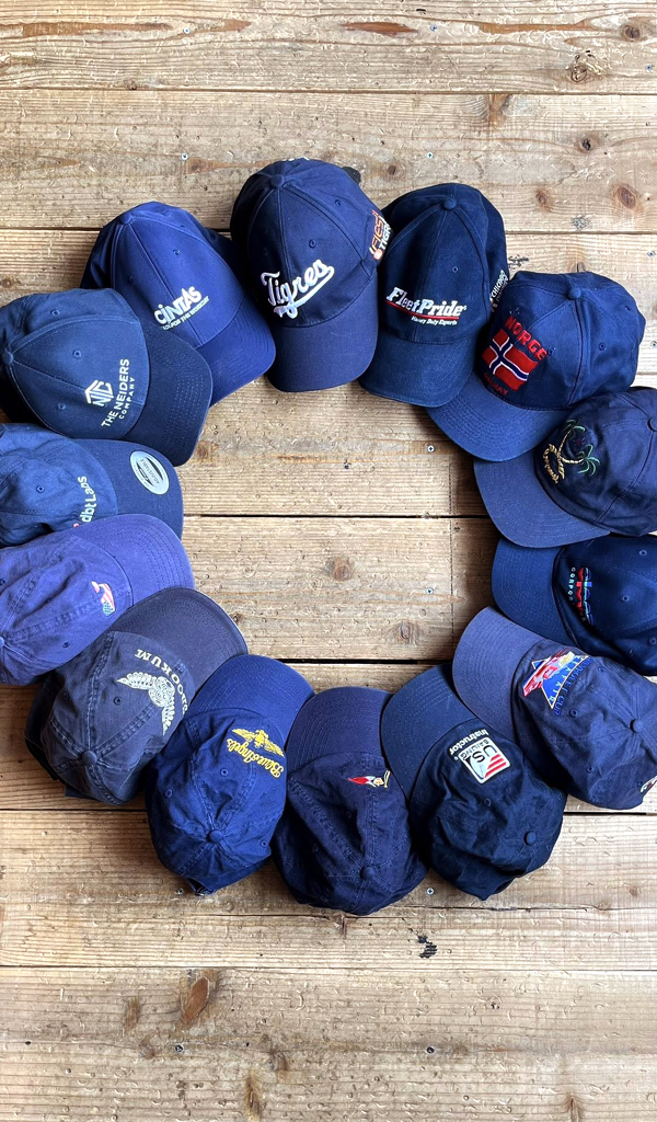 【Navy Blue Cap】 シアトルUSA直輸入の紺ベースボールキャップ入荷～@古着屋カチカチ