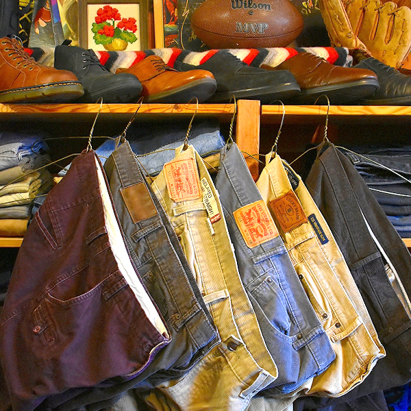 【今！最適なコーデュロイパンツ入荷】 温かみのある素材感と抜群の肌触りのパンツ^^