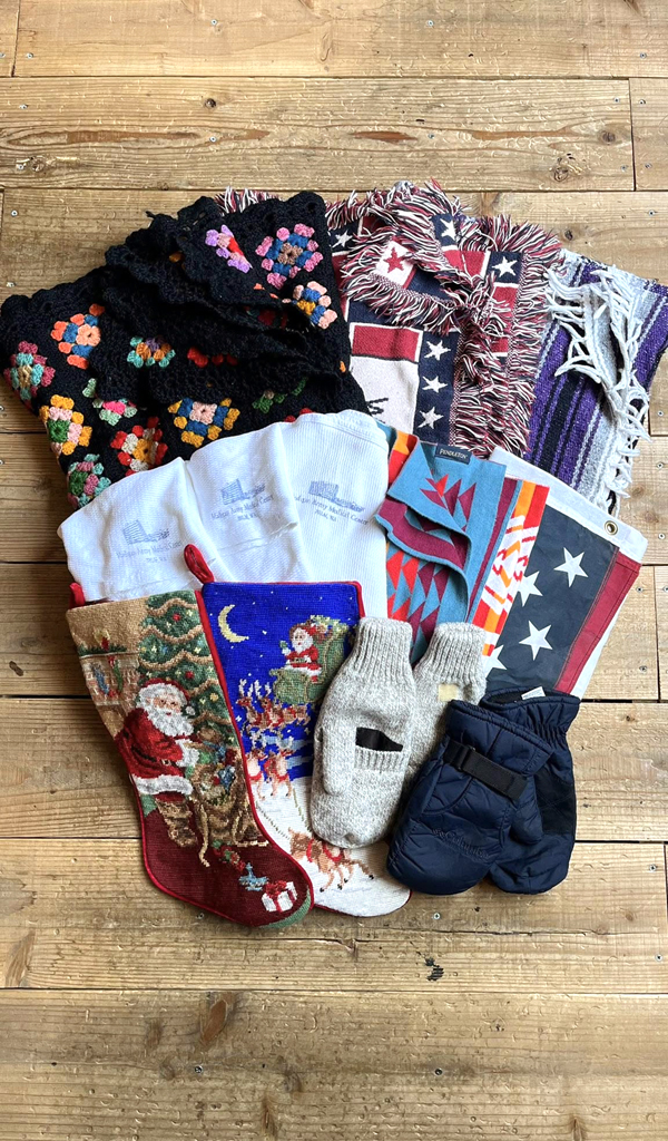 【Rag Blanket, Flag, Glove etc】 シアトル直輸入らしいUS雑貨小物入荷～