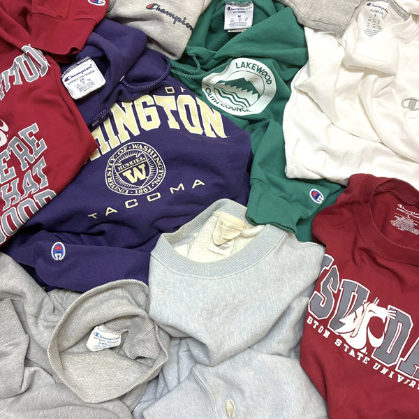 【Champion チャンピオン】 アメカジブランドのトップス入荷~