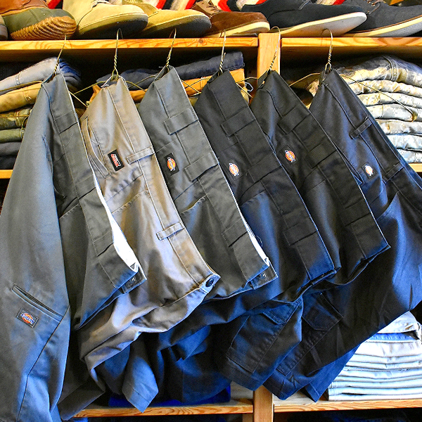 【Dickies　ディッキーズ】 ワークパンツ代表格でアメリカ発のワークブランド入荷　@古着屋カチカ