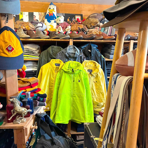 ■NYLON JACKET & BLOUSON■ 軽めの秋物ライトアウター入荷～