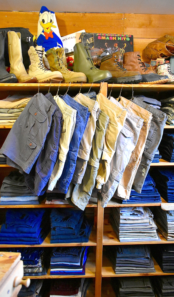 【6 Pockets Shorts】 サイドポケット６つのカーゴショーツ入荷^^　@古着屋カチカチ