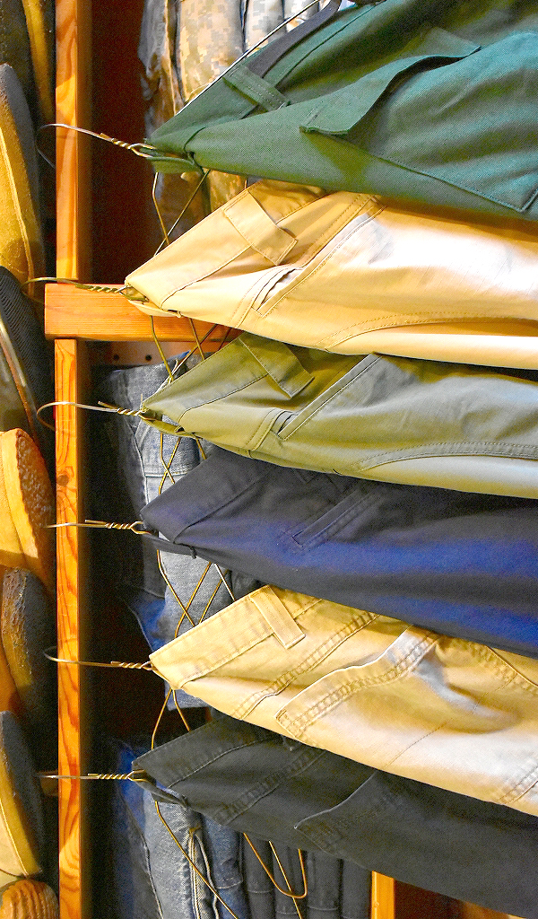 【Utility Cargo Pants】 ワイドシルエットのカーゴパンツ入荷^^　@古着屋カチカチ