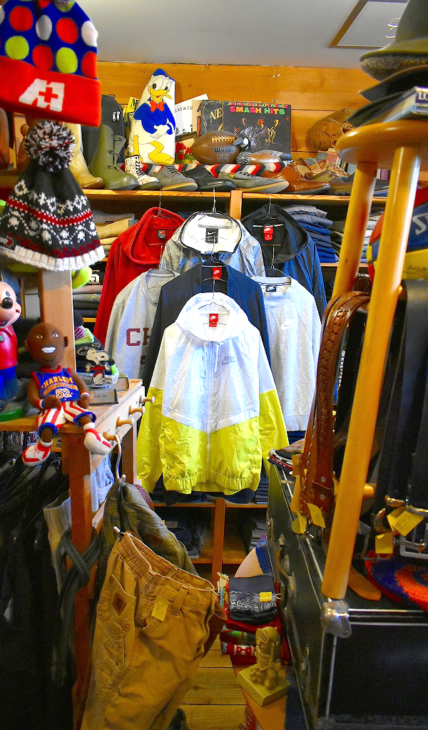 【Nike Sportswear ナイキ】パーカー/トレーナー/ジャケットなど入荷~@古着屋カチカチ