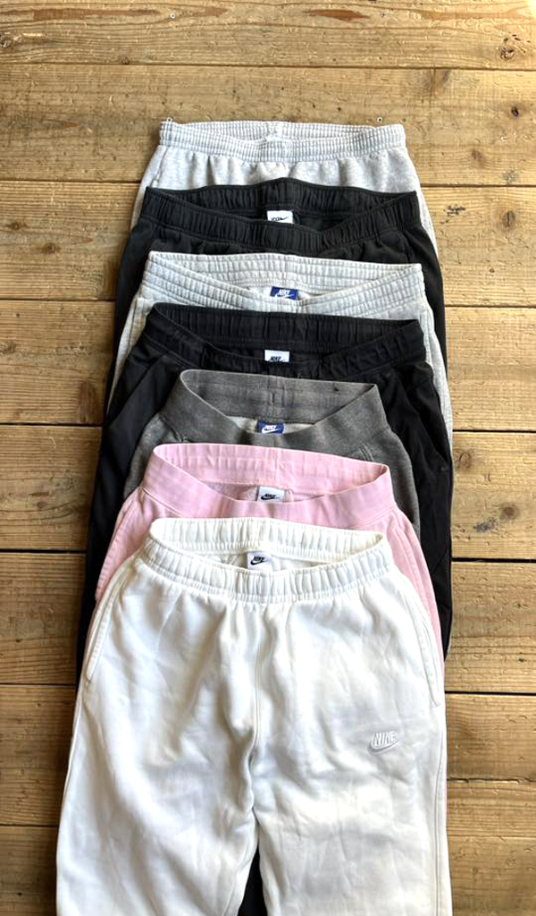 【Nike ナイキ】 リクエスト多数のスウェットパンツ入荷～@古着屋カチカチ