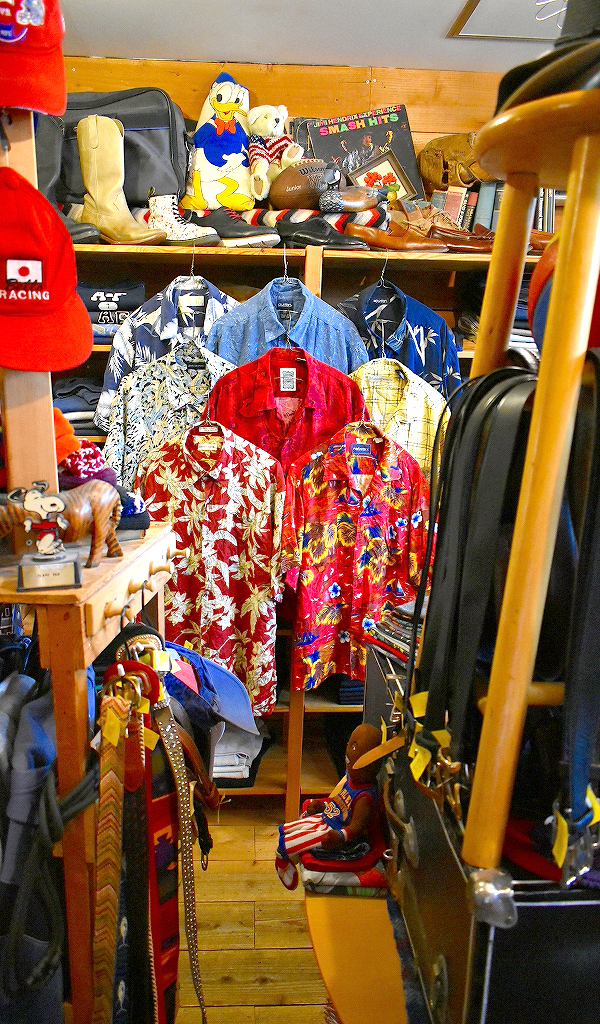 【Rayon Aloha Shirt】 てろてろレーヨン素材のアロハシャツ入荷~@古着屋カチカチ