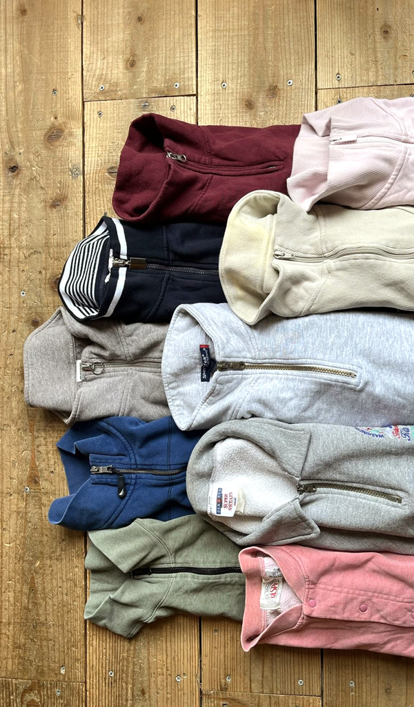 【Quarter Zip Sweatshirt】 襟元おしゃれなジップスウェット入荷@古着屋カチカチ