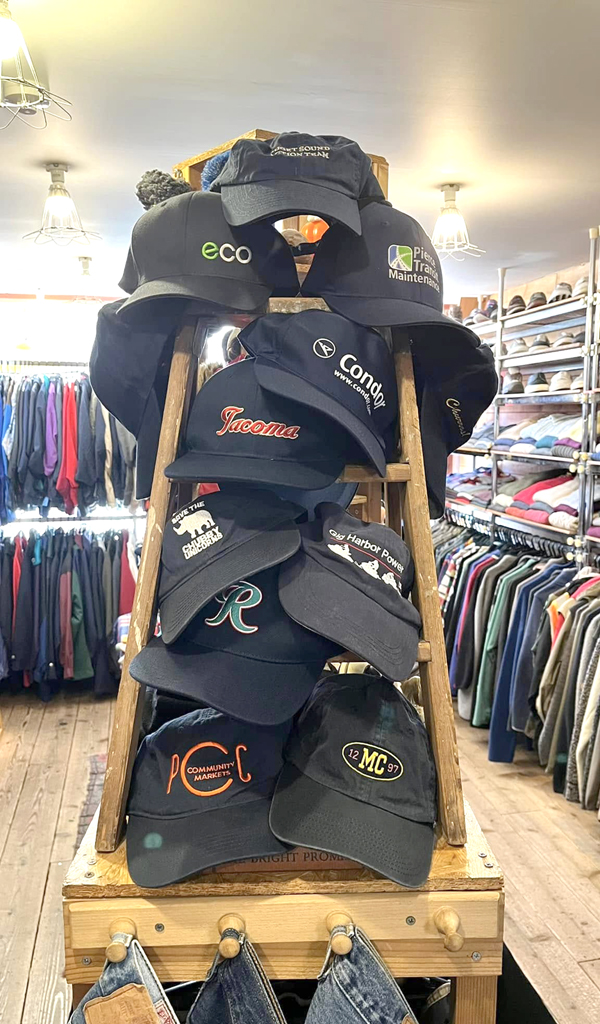 【Navy Blue Cap】 シアトルUSA直輸入の紺ベースボールキャップ入荷～@古着屋カチカチ