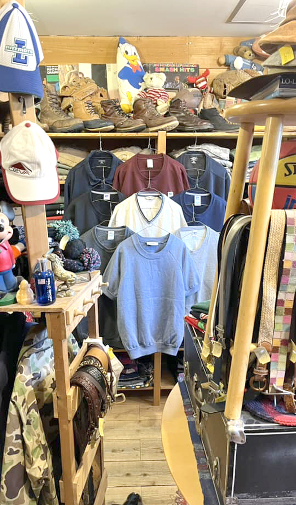 【Sweatshirtスウェット】 シンプルデザインの無地トレーナー入荷～@古着屋カチカチ