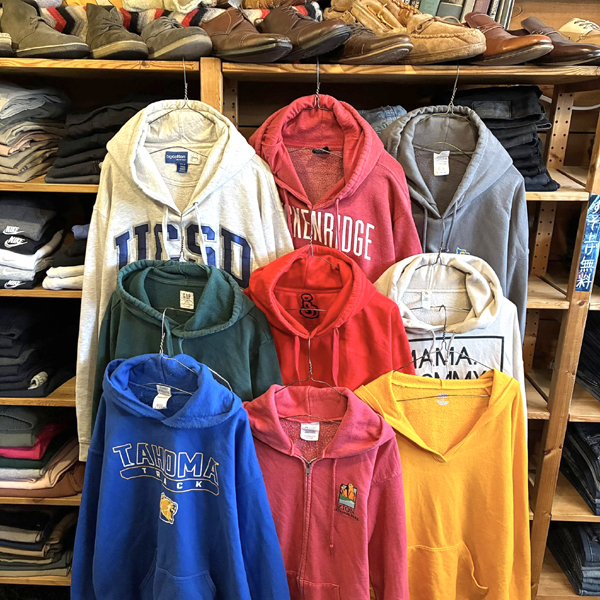 【Colorful Hoodie　カラフルフーディー】 色物のプリントスウェットパーカー再入荷～