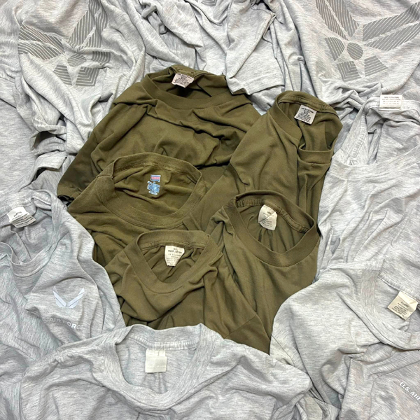 【US ARMY/AIR FORCE アメリカ陸軍/空軍】 実物米軍放出品のミリタリーTシャツ入荷~