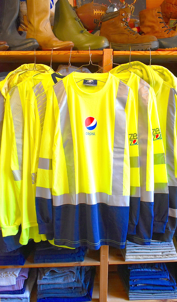 【High Visibility Reflective Gear】リフレクター反射板の次世代古着～