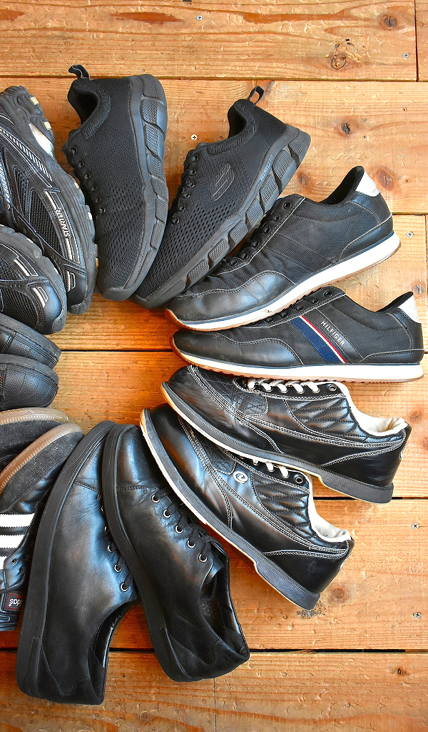 【Black Sneakers & Athletic Shoes】 オールブラックスニーカー入荷～