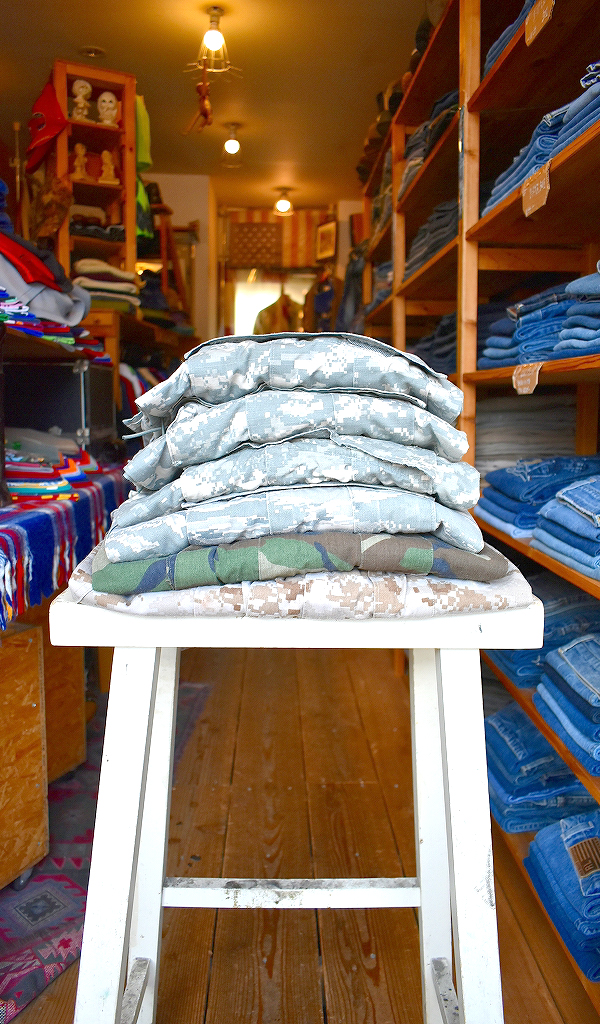 【US Army/Air Force　アメリカ陸空軍】 インパクトのある迷彩柄カーゴパンツ入荷～