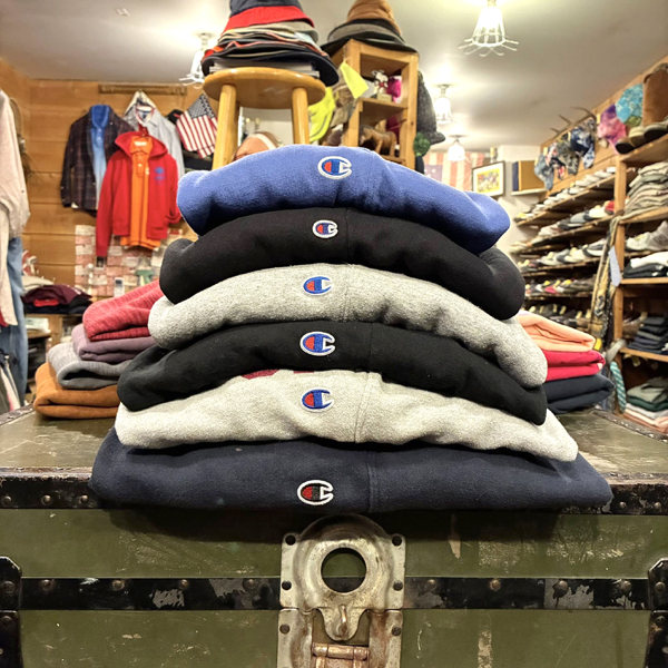 【Champion チャンピオン】 目玉ロゴ入りスウェットパンツ入荷～@古着屋カチカチ
