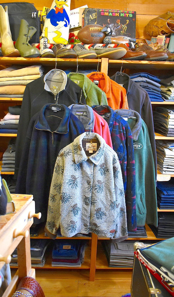 【Fleece Jacket フリースジャケット】 インナーにもアウターにもOKなアウター入荷~