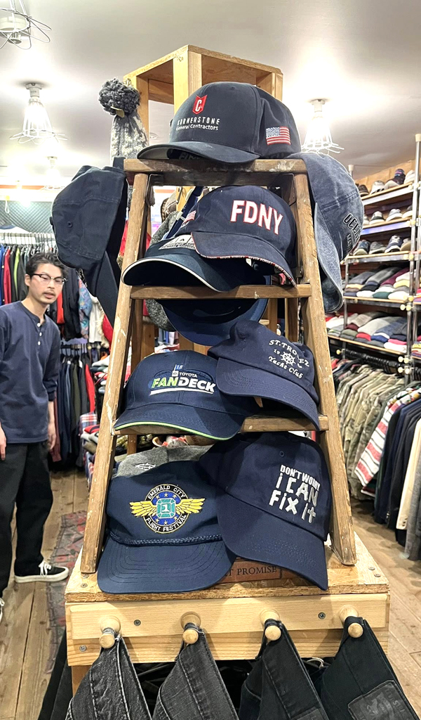 【Navy Blue Cap】 シアトルUSA直輸入の紺ベースボールキャップ入荷～@古着屋カチカチ