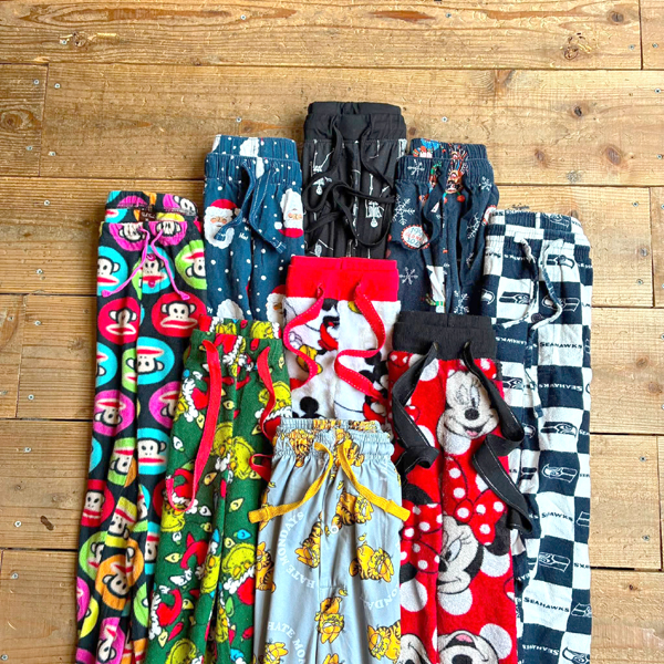 ■ PAJAMA PANTS パジャマパンツ■ 遊び心たっぷりの総柄キャラクタープリントパンツ入荷～