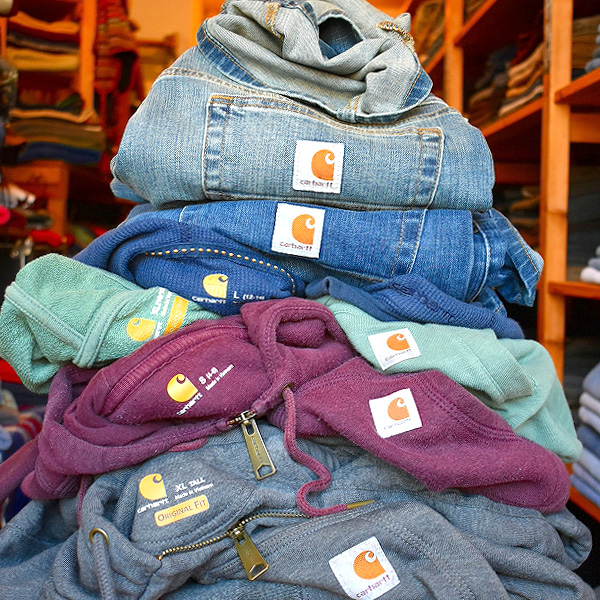 【Carhartt　カーハート】 スウェットパーカーとジーンズを入荷～ @古着屋カチカチ