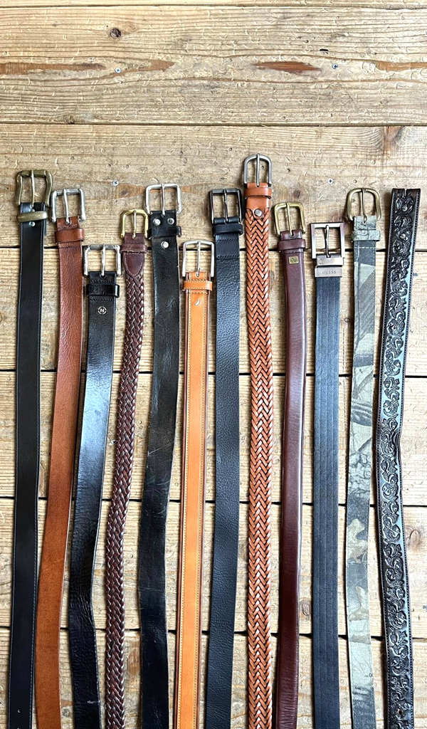 【Genuine Leather Belt 良質レザーベルト】 真夏に最適な革小物を入荷～