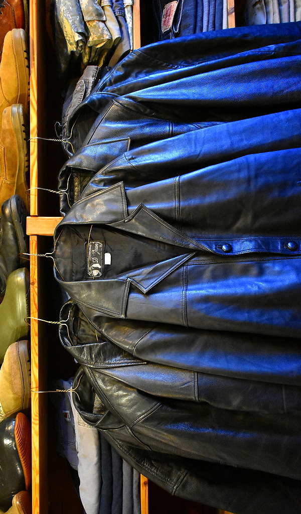 【Black Leather Jacket】 着込むほどに風合いが増すレザージャケット入荷～