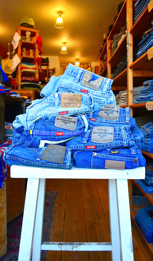 【Wrangler ラングラー】 昔ながらのストレートジーンズ入荷~@古着屋カチカチ