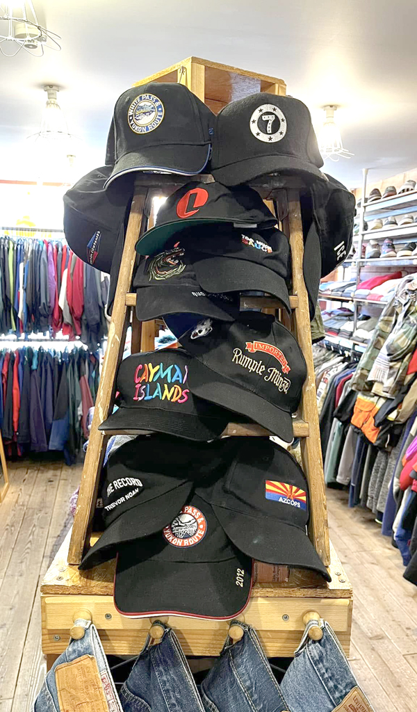 【Black Baseball Cap】 シアトルUSA直輸入の黒キャップ入荷～@古着屋カチカチ