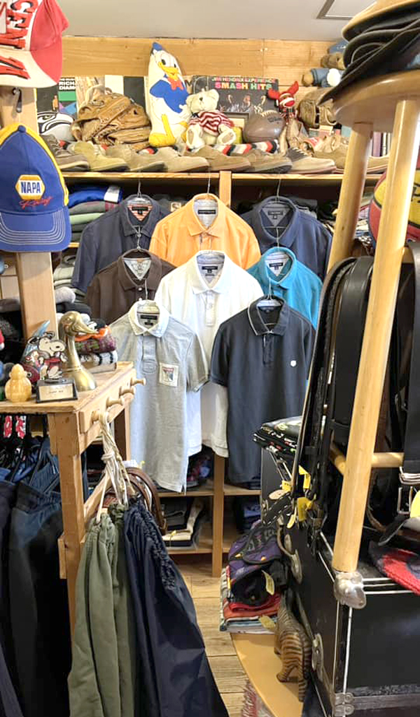 【Tommy Hilfigerトミーヒルフィガー】 シンプルデザインのポロシャツ入荷@古着屋カチカチ