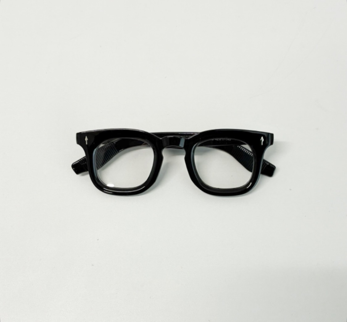 クラシカル太ぶちブラックメガネ