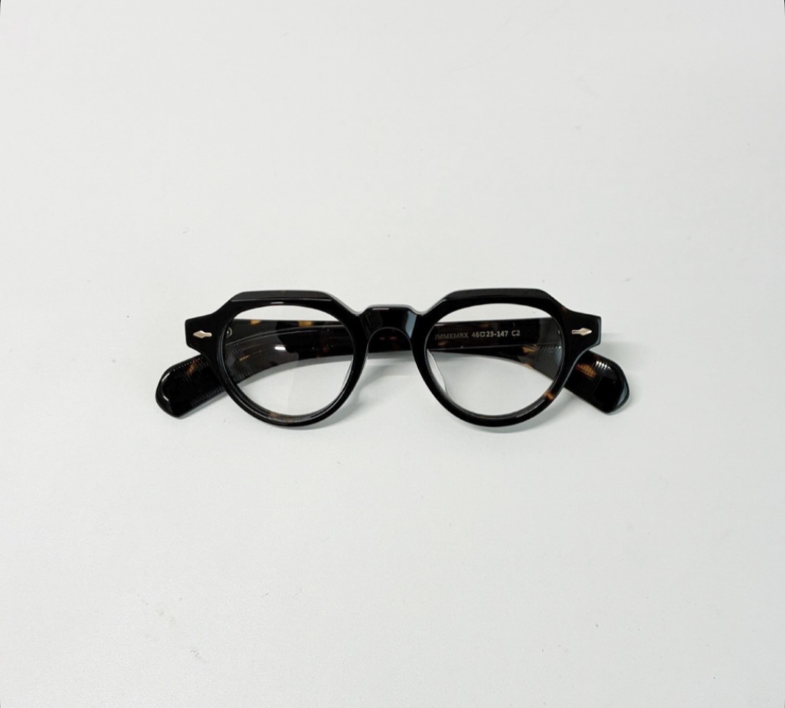 クラシックが映える、べっこう柄クラウンパント眼鏡