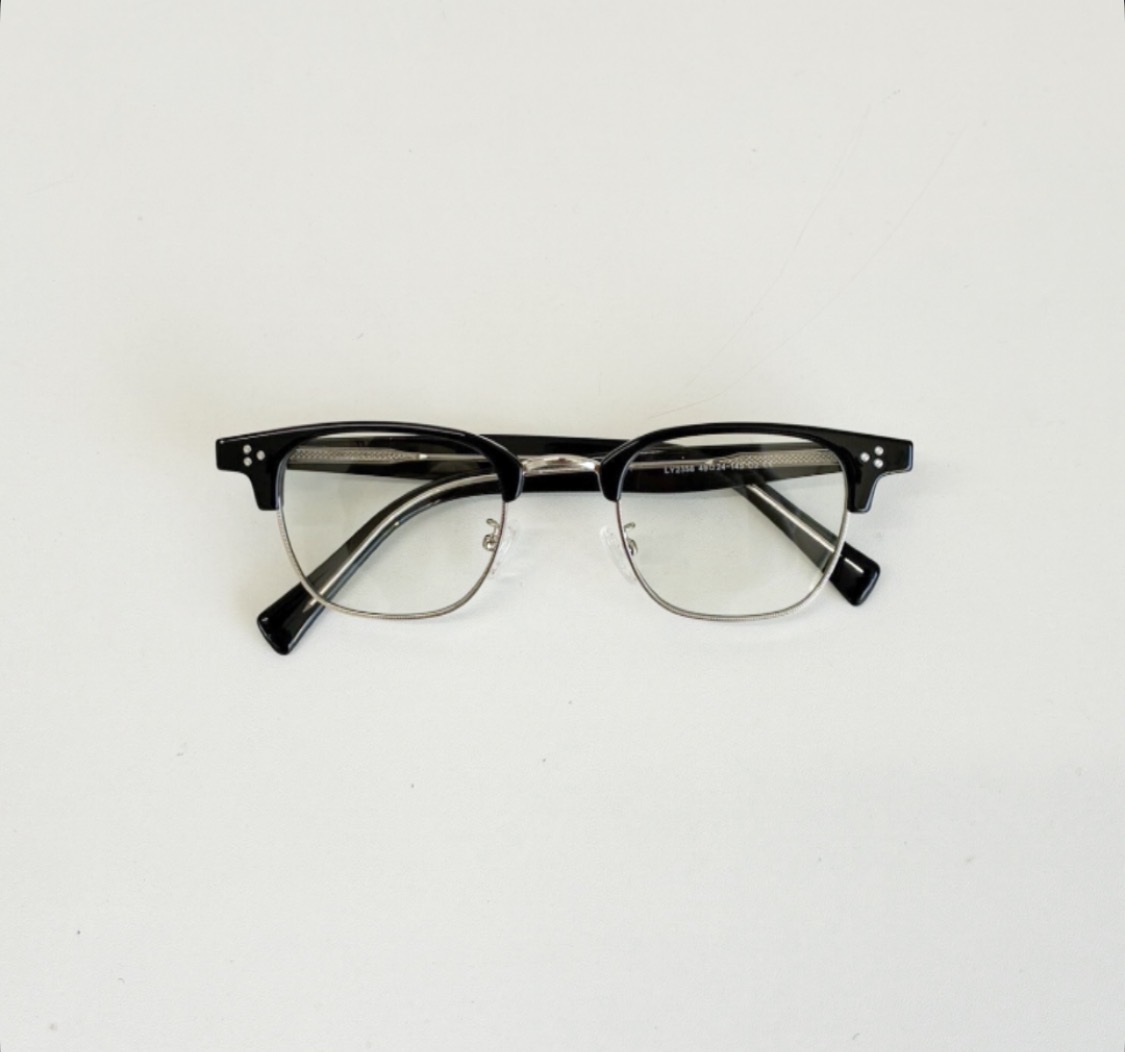 1950年代から続く、知的スタイルの象徴