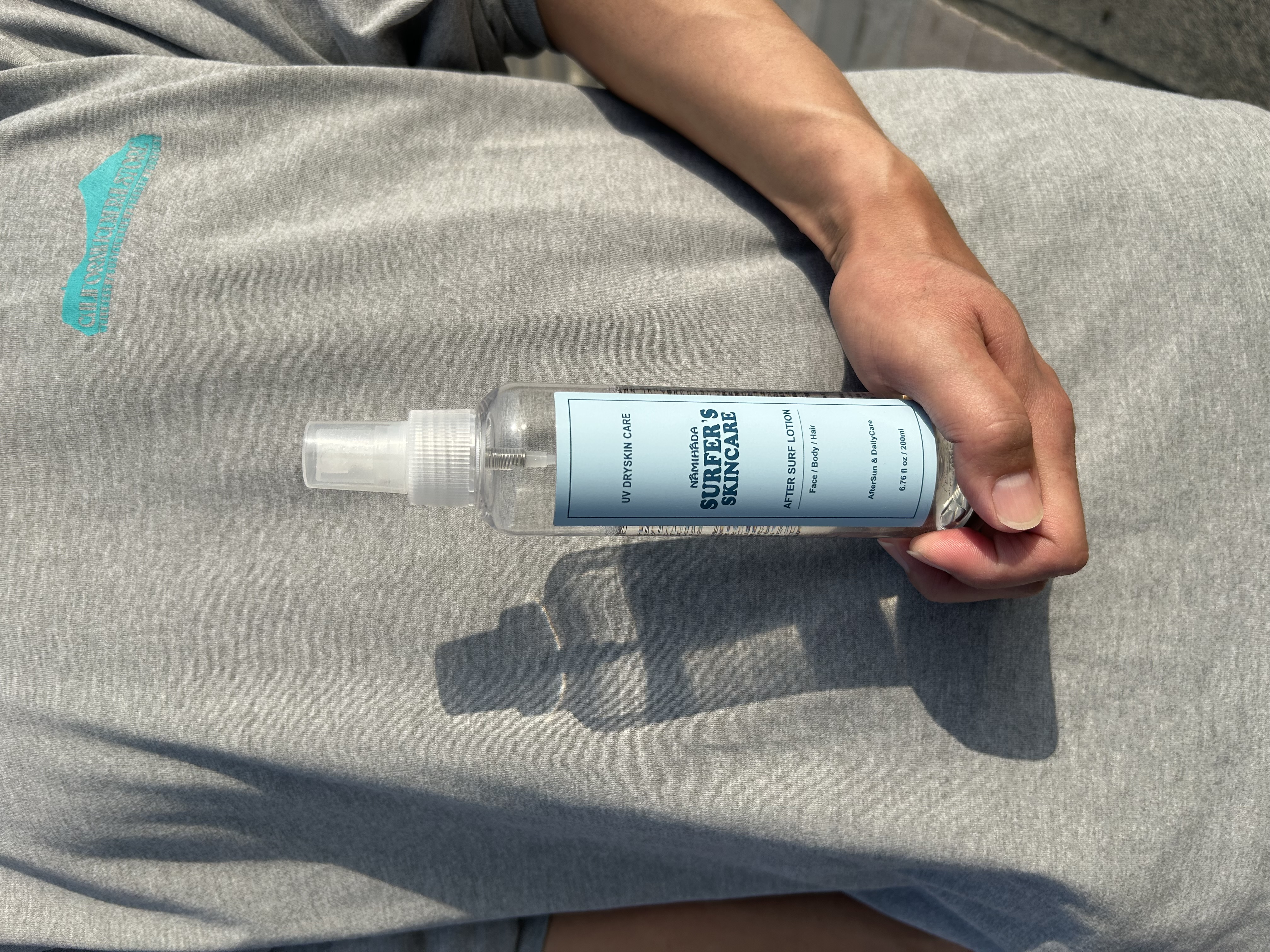 AFTER SURF LOTION 海上がりの肌と髪のための水分補給ミスト化粧水