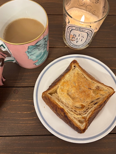 【53】デニッシュとヴィンテージ食器で幸せ気分