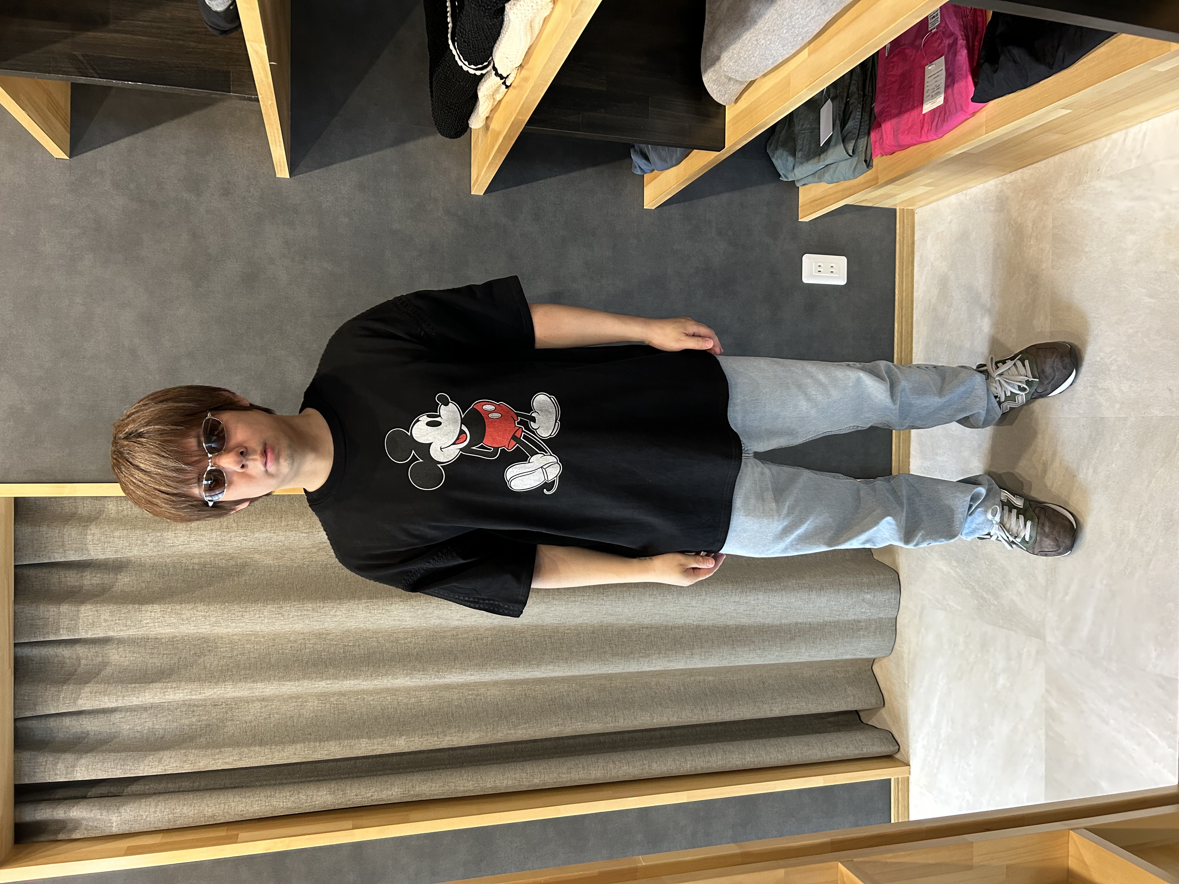 DISCOVEREDのミッキーマウスTシャツです
