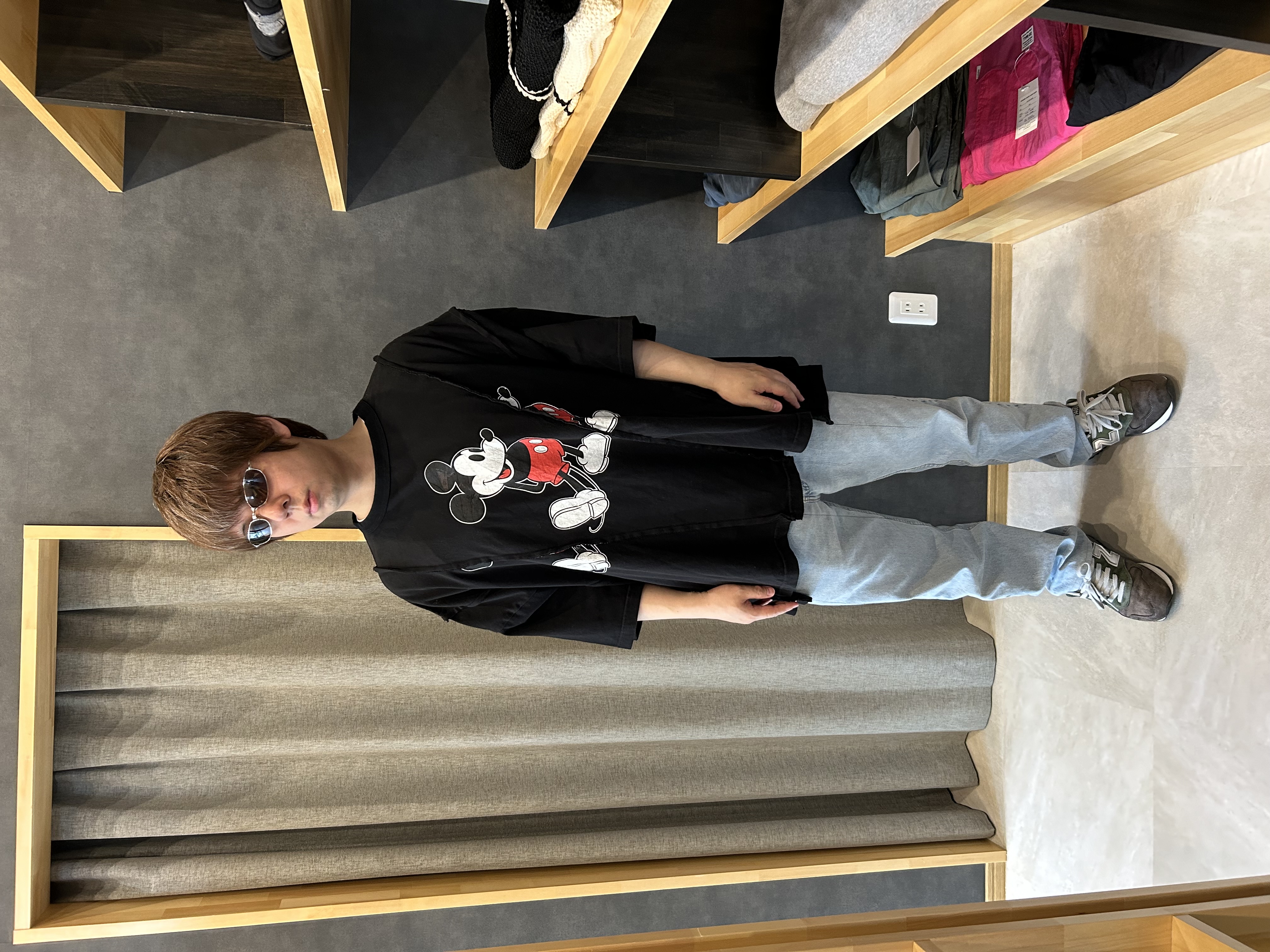 DISCOVEREDのミッキーマウスのドッキングのTシャツです👕
