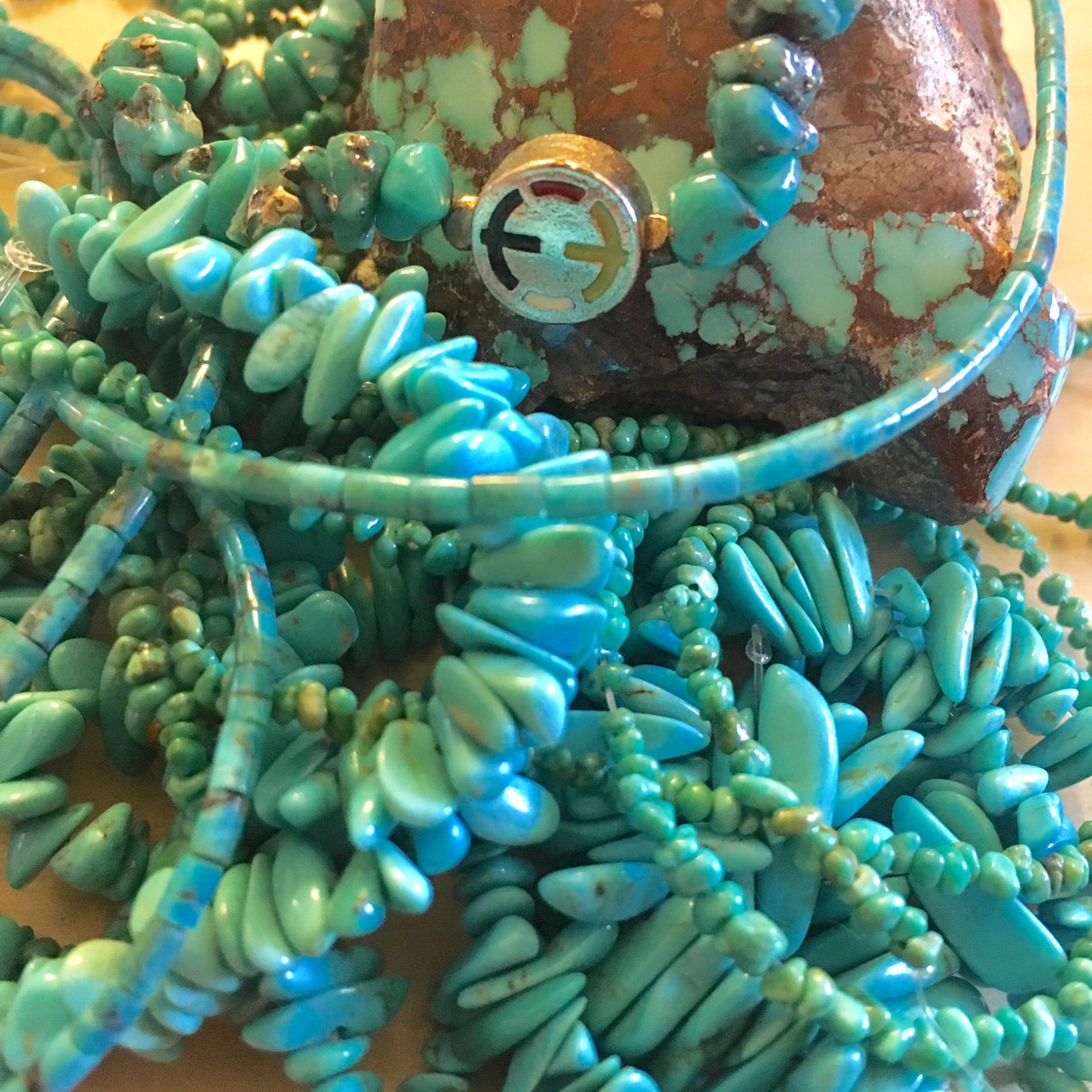 Turquoise born from Mother Earth　マザーアースが産み出すトルコ石
