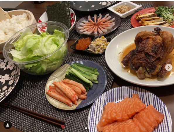 料理とマッチする紙皿ショー　Vol.4