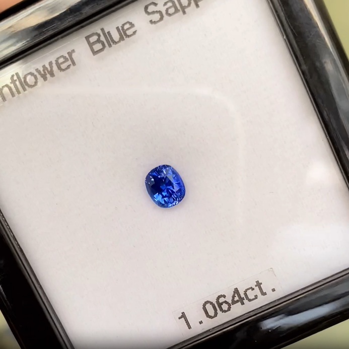 【Vol.13】サファイアの美しい青さ
