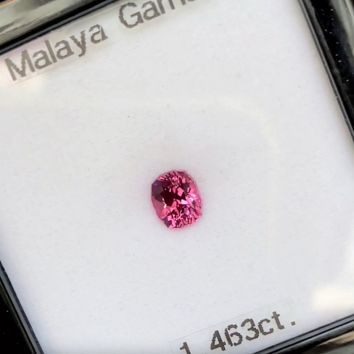 【Vol.15】1月の誕生石ガーネットセール！マラヤ中心の面白コラム！