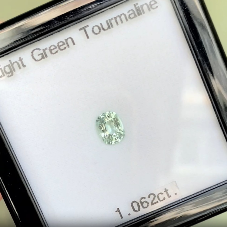 【Vol.25】"Trial Price" お試しに!優しい緑のトルマリン 1.062ct