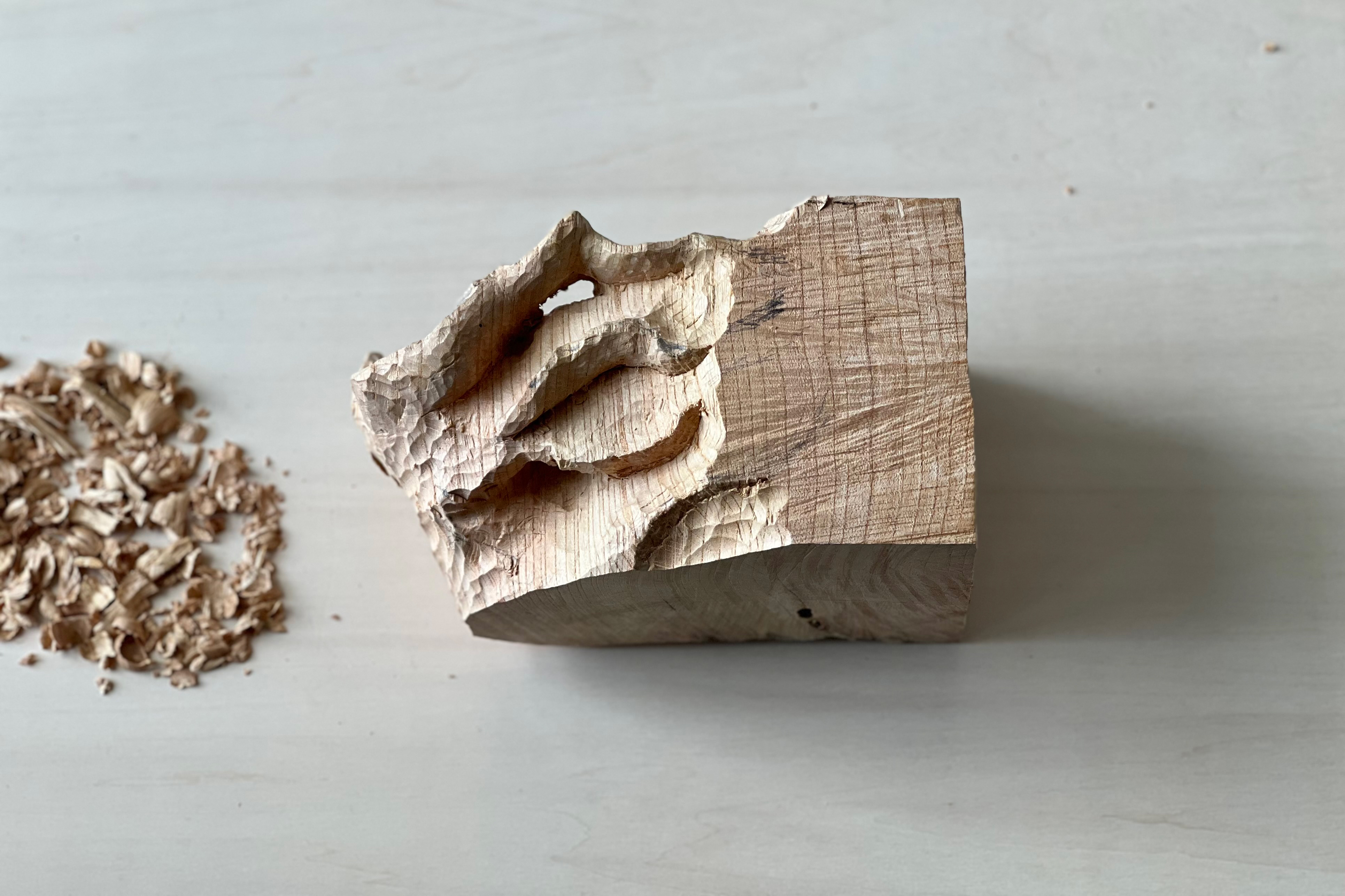 Overlapping folds on the sides