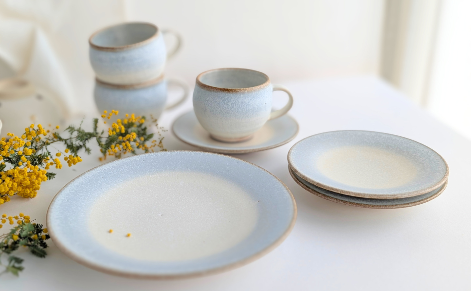 作家のうつわで、ぬくもりのある朝ごはん／陶芸家・岡洋美さんのうつわ