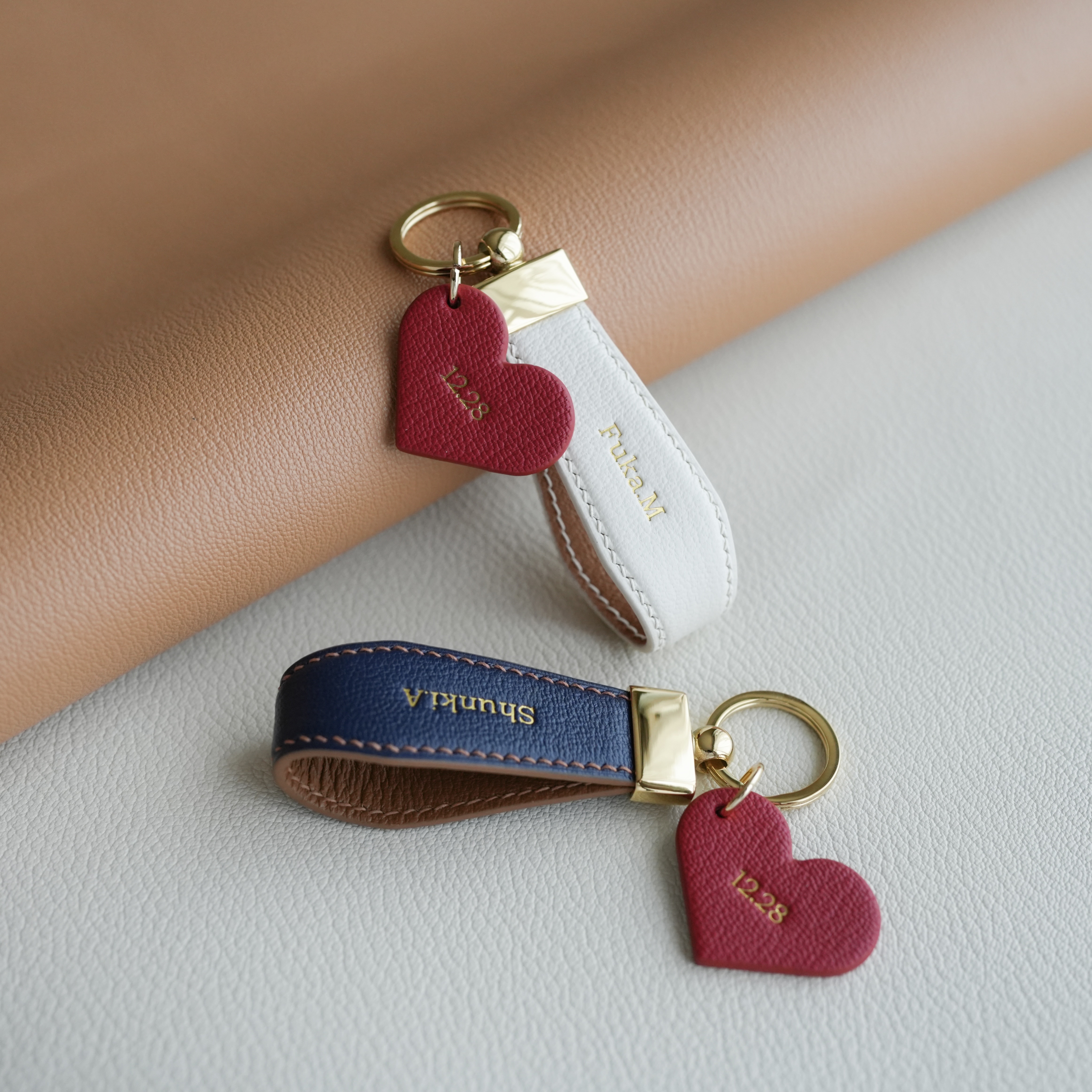 【記念日ギフトに】Yukarien のペアキーリング|<ペアセット>Leather keyring