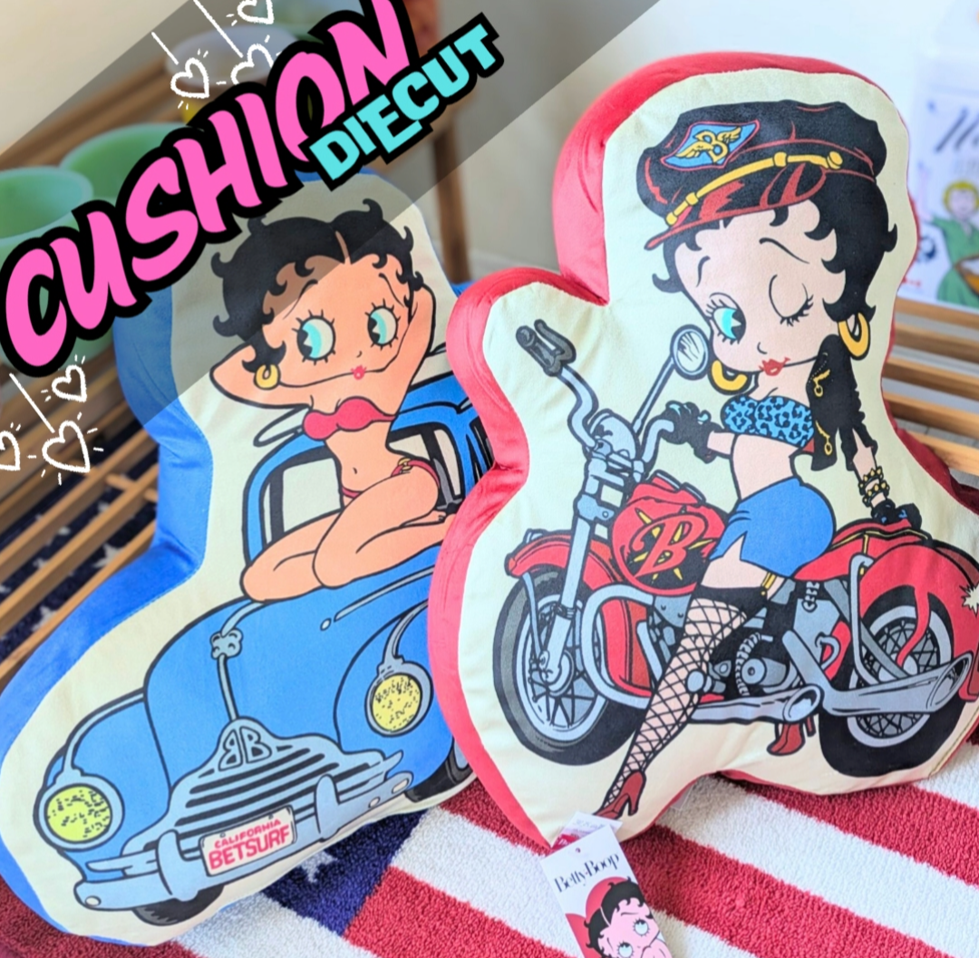 📢 BETTYちゃんのSEXYダイカットクッション💋