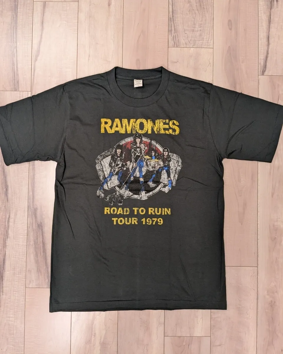 📢 Ramones（ラモーンズ）T-SHIRT❗️